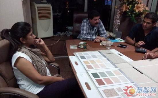 次日再次會面，洽談涂料工程細節(jié)