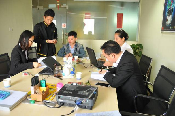 有夢就要去行動(dòng)---汕尾客戶簽約友情漆 有夢就要去行動(dòng)---汕尾客戶簽約友情漆