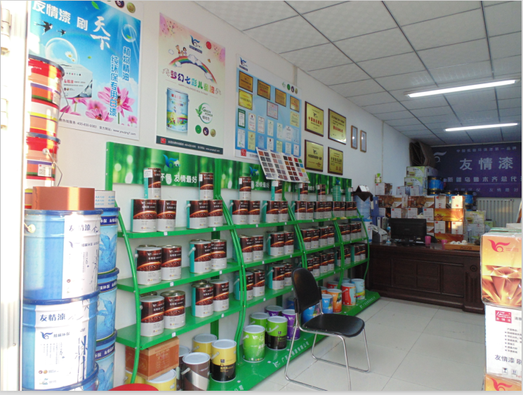 冒高溫戰酷暑，友情漆代理確保工程按時完工